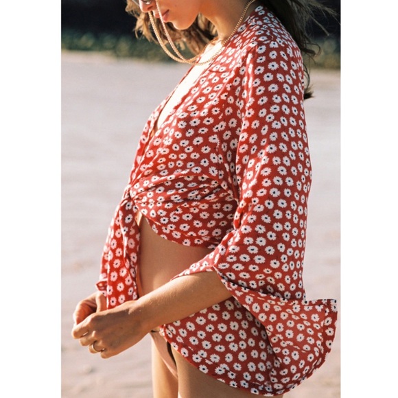 Faithful the Brand Danica Red Floral Wrap Top, size Large - Picture 4 of 11